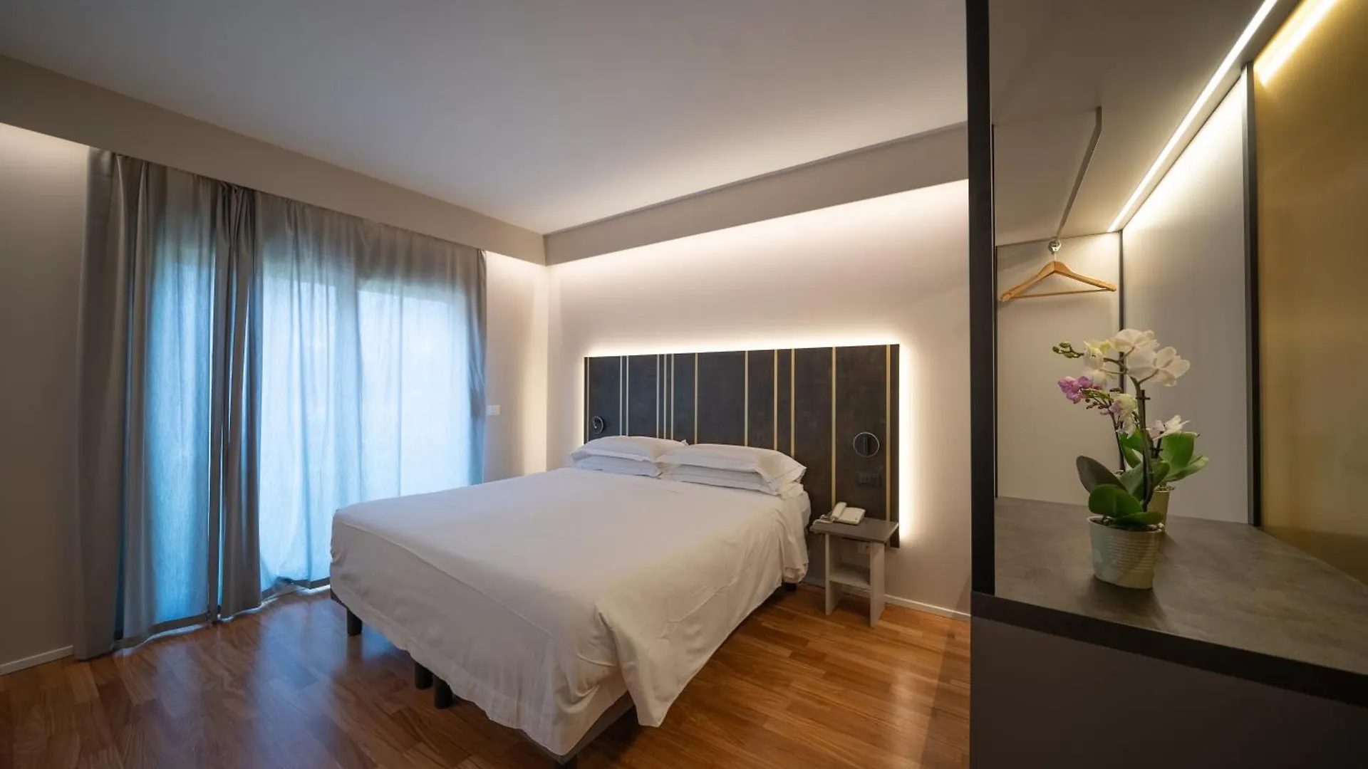 Plaza Hotel Catania Italy