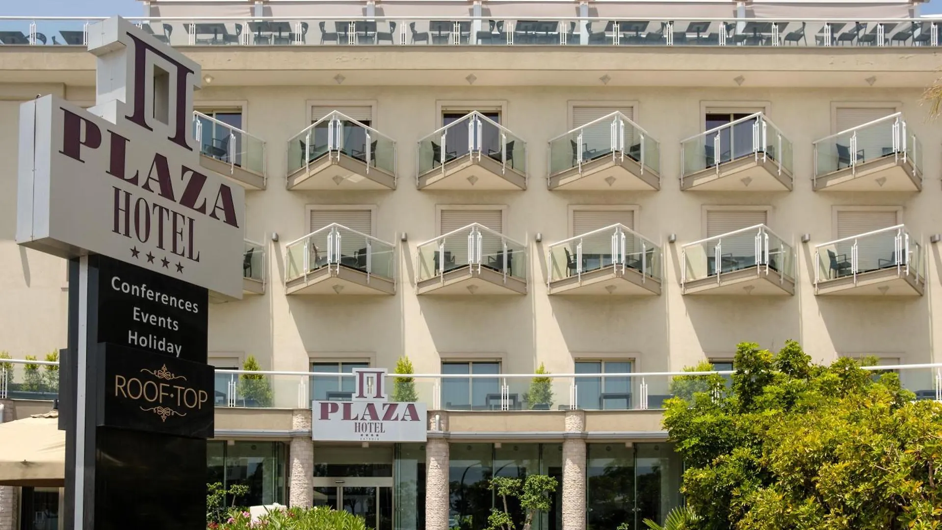 Plaza Hotel CTA